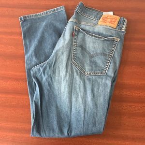 Men’s 541 Levi’s mom jeans